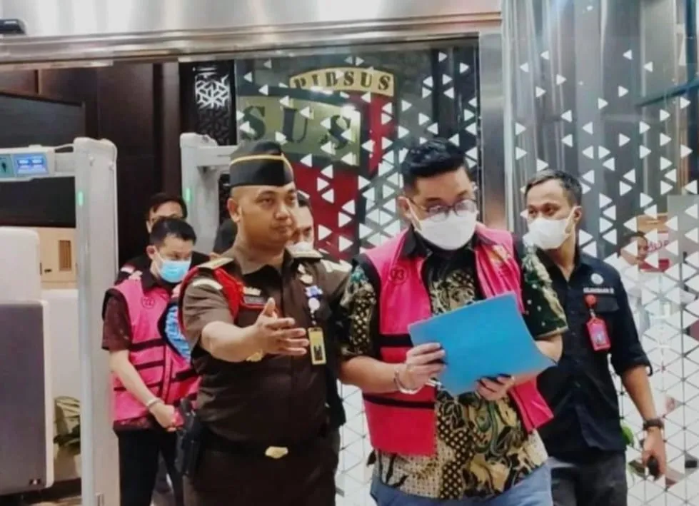 Kejagung Geledah 16 Lokasi, Sita 6 Mobil dalam Kasus Korupsi Ekspor CPO