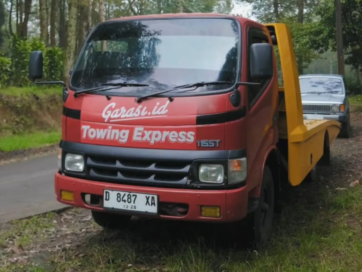 Perawatan Mobil Pascahujan Penting untuk Cegah Kerusakan Serius
