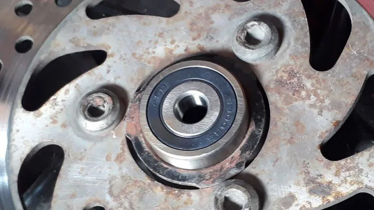 Pentingnya Deteksi Dini Kerusakan Bearing Roda Motor Matic