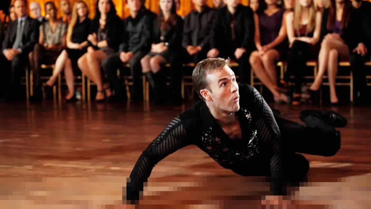 Kepergian James Van Der Beek Ajak Kembali Populer Serial Komedi 'Don't Trust the B**** in Apartment 23'