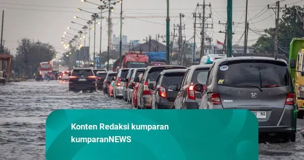 Puncak Pasang Rob di Pantura Jateng, Pemudik Diimbau Waspada