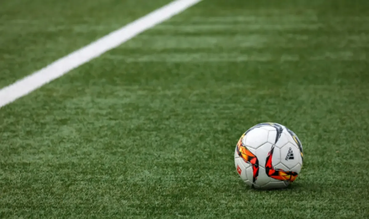 Jadwal Pertandingan Sepak Bola Malam Ini: Persebaya dan Man City Tampil