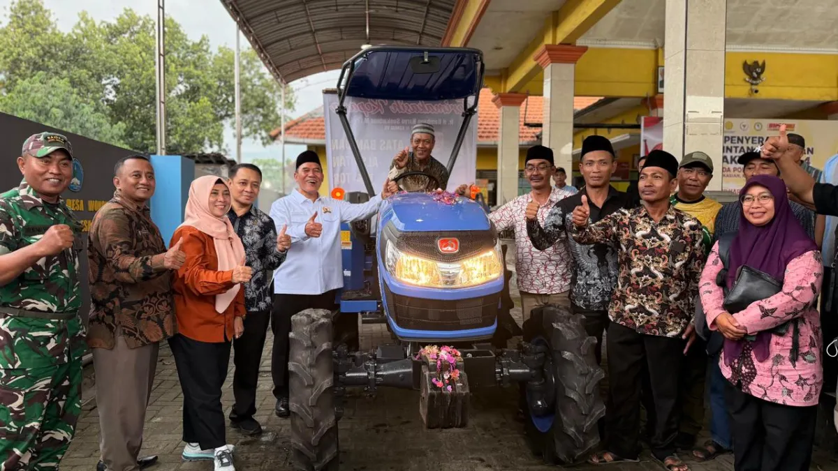 Bantuan Alsintan Dukung Produktivitas dan Regenerasi Petani Sidoarjo