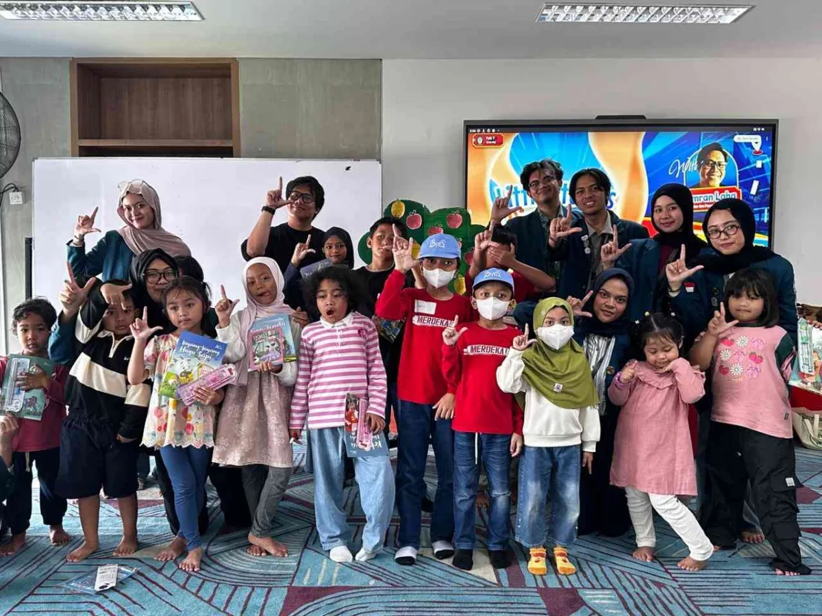 Mahasiswa UNDIP Gelar Storytelling Interaktif untuk Tingkatkan Literasi Anak di Jakarta