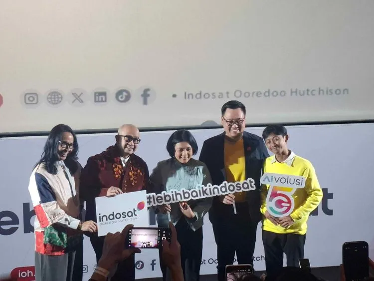 Indosat Perbaiki Surau untuk Warga Terdampak Bencana Menyambut Ramadan