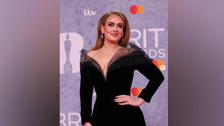 5 Selebritas Dunia Berbagi Pengalaman Insecure: Dari Adele hingga Jimin BTS