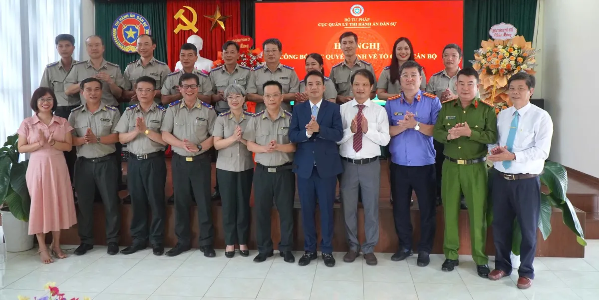 Pelantikan Le Ngoc Anh sebagai Wakil Kepala Departemen Penegakan Hukum Sipil Kota Hue