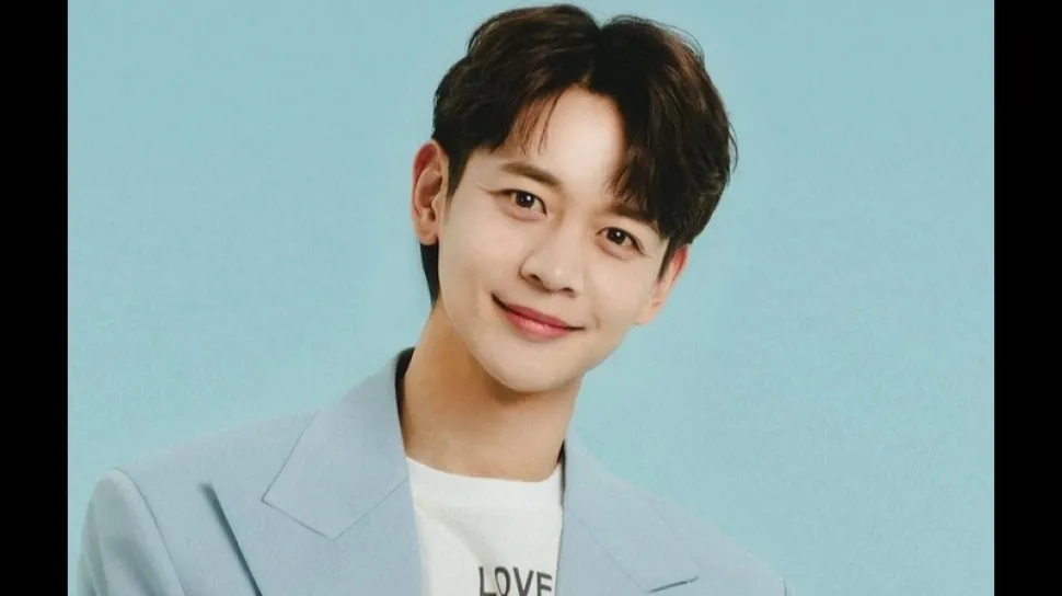 Minho SHINee Luncurkan Single Solo Jepang 'Falling Free' dengan Pesan Penuh Makna