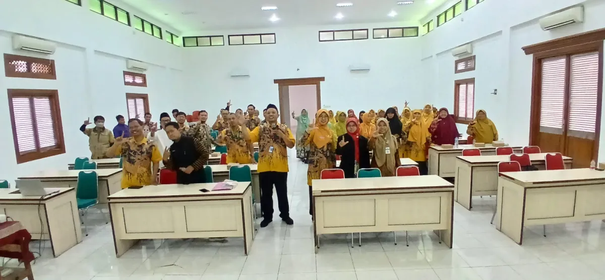 Dai MUI Ajarin Guru PAI Menulis Berita dengan Metode Adiksimba