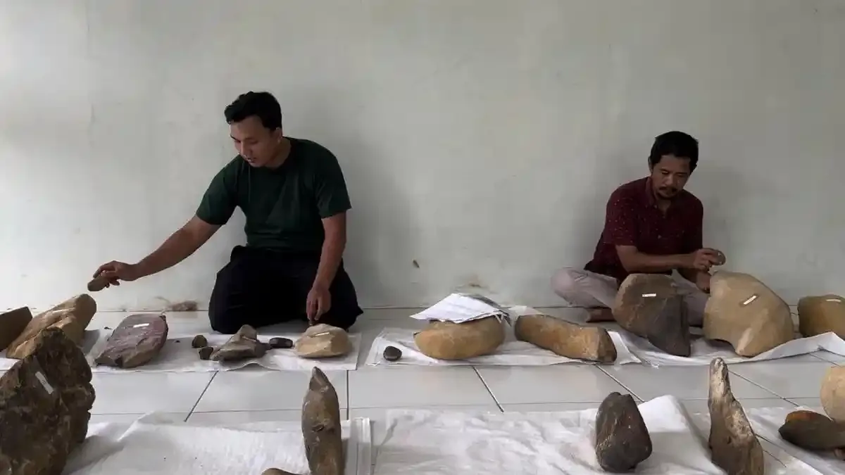 Nada dari Sungai Salebu: Temuan Batu Tua yang Mengungkap Warisan Budaya Majenang Cilacap