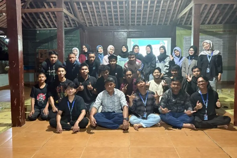 Mahasiswa KKN UMS Gelar Sharing Session untuk Penguatan Karang Taruna