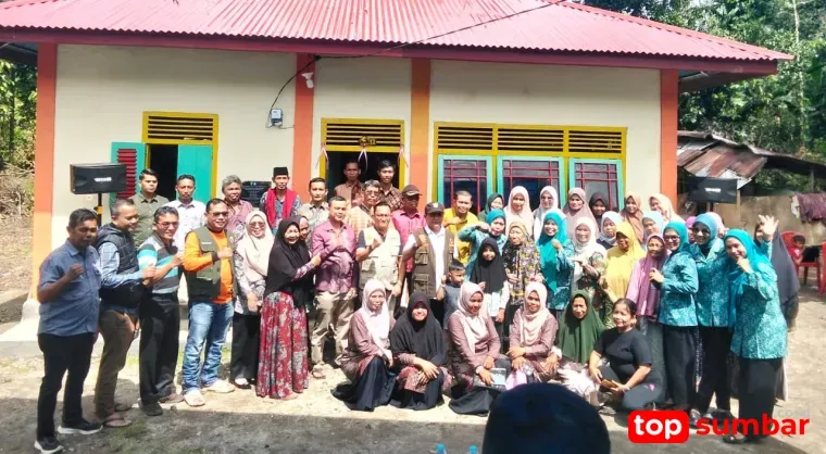 Bupati Padang Pariaman Resmikan Rumah Layak Huni untuk Keluarga Disabilitas Pasca Bencana
