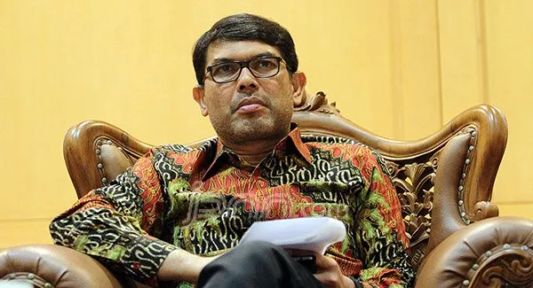 Nasir Djamil Nilai Pernyataan Jokowi Soal Revisi UU KPK Mengada-ada