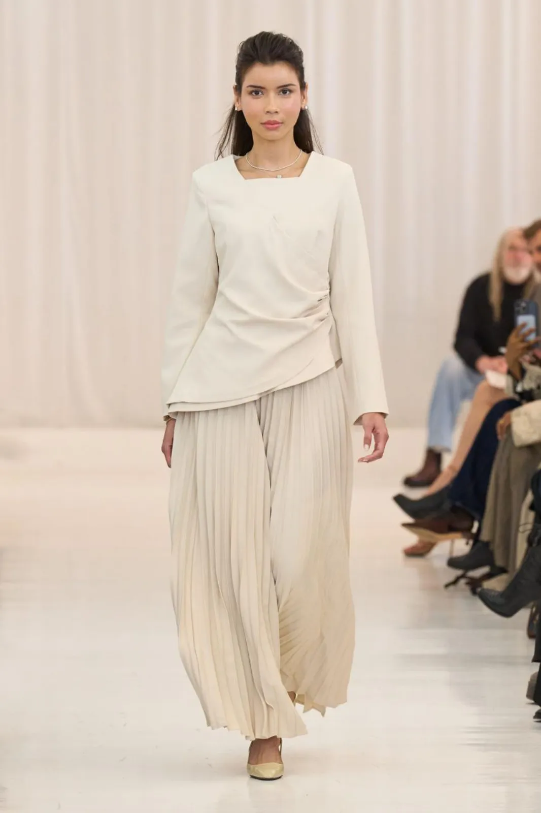 Sabrina Chairunnisa Sukses Debut di New York Fashion Week Bersama Modest Now