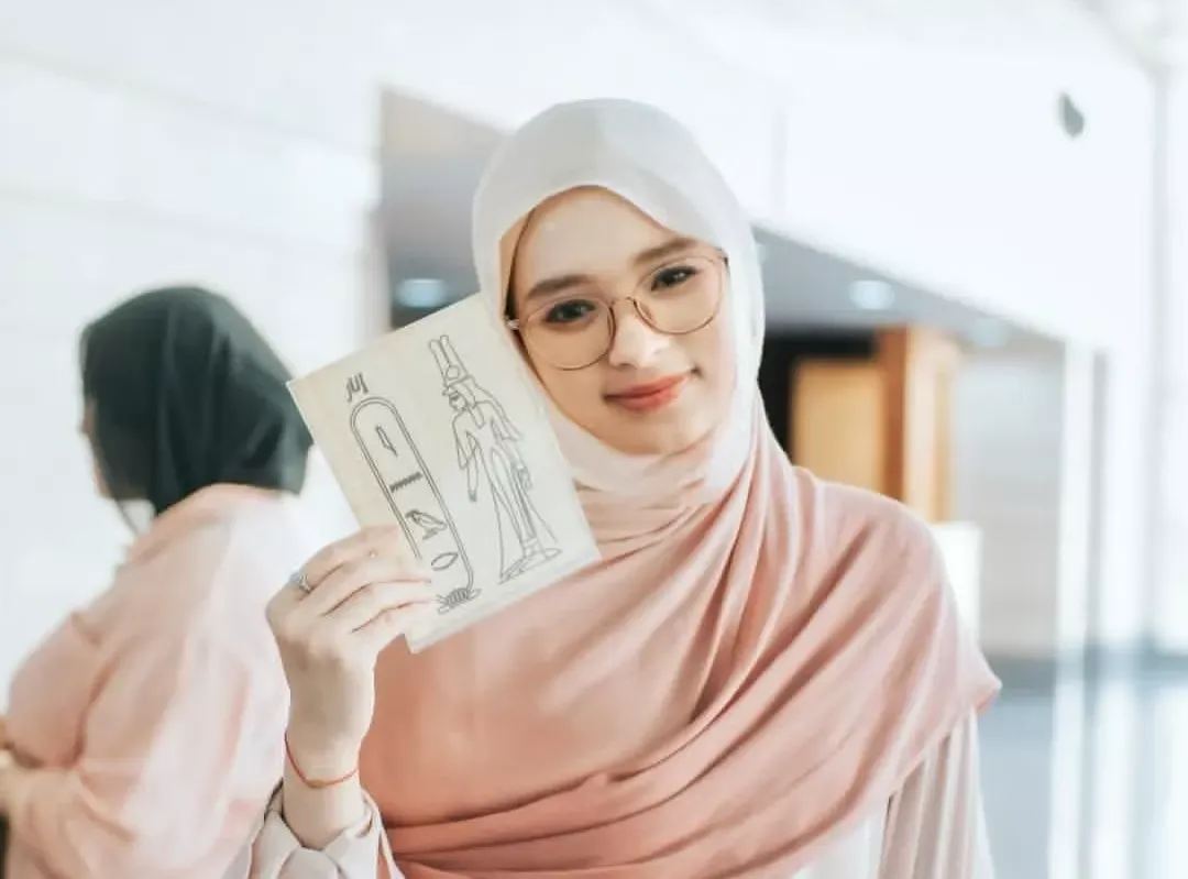 Kasus Perzinaan Inara Rusli Resmi Naik ke Penyidikan