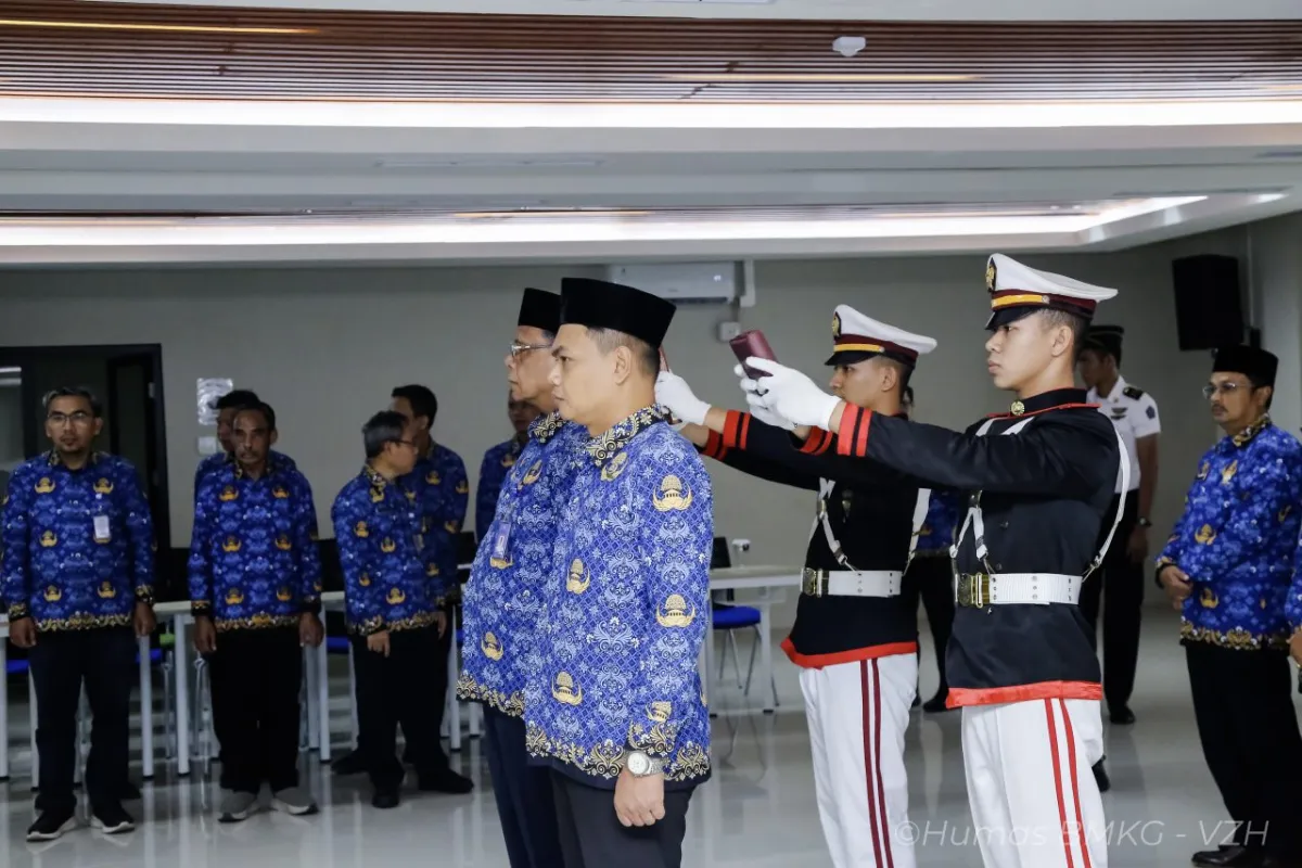 STMKG Lantik Pejabat Non-Struktural untuk Perkuat Pendidikan Kedinasan
