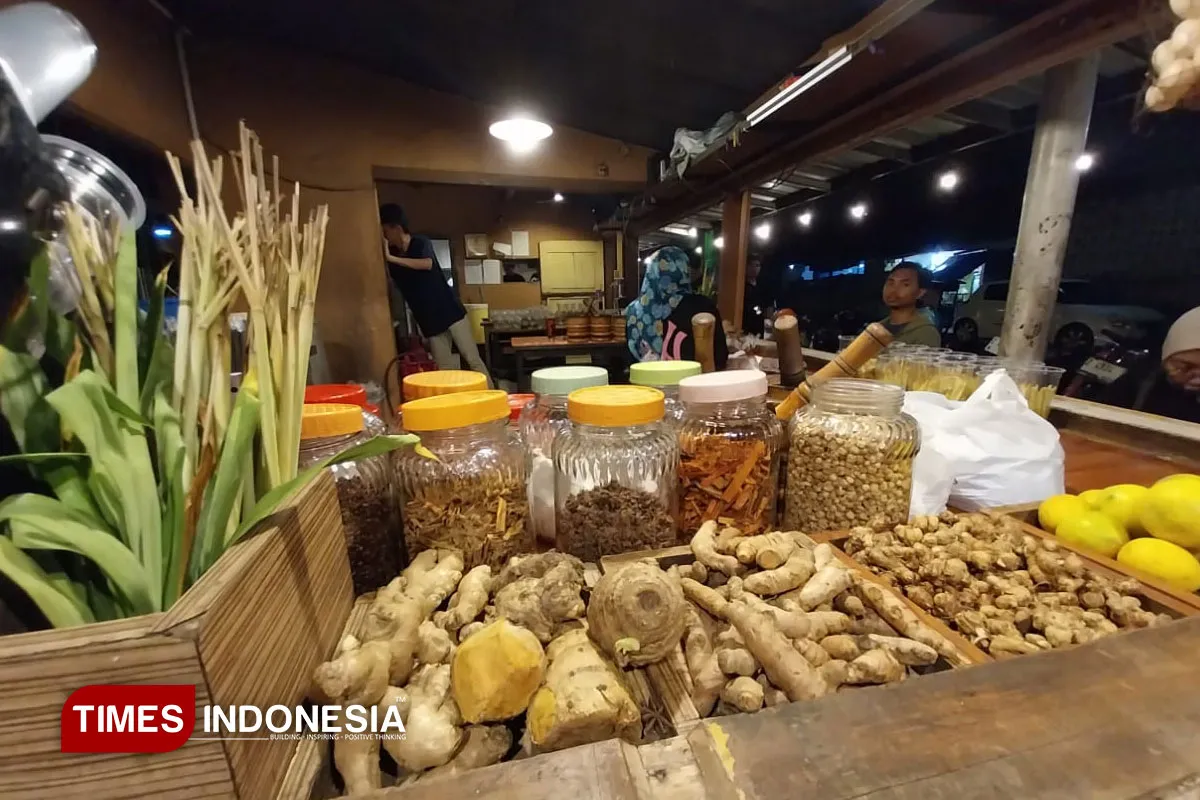 Kedai Aroma Rempah: Menyajikan Sensasi Kuliner Tradisional di Tepi Sungai Cimulu