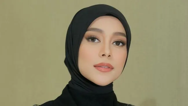 Selebriti Umumkan Kehamilan Pertama pada September-Oktober 2025