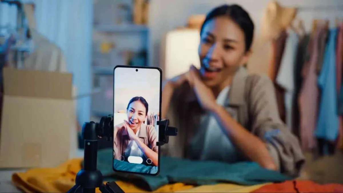 Fenomena Live Streaming: Daya Tarik Interaksi Real-Time di Kalangan Netizen