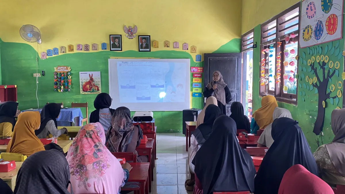 Mahasiswi PIAUD UMG Gelar Seminar Parenting untuk Orang Tua dan Guru