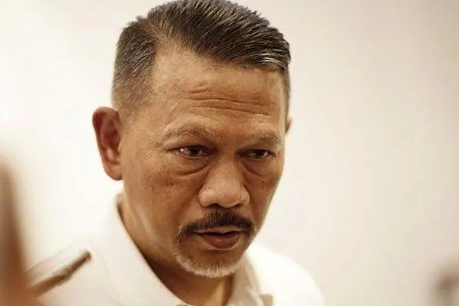 Desakan untuk Mengganti Menteri Kesehatan karena Kebijakan Kontroversial