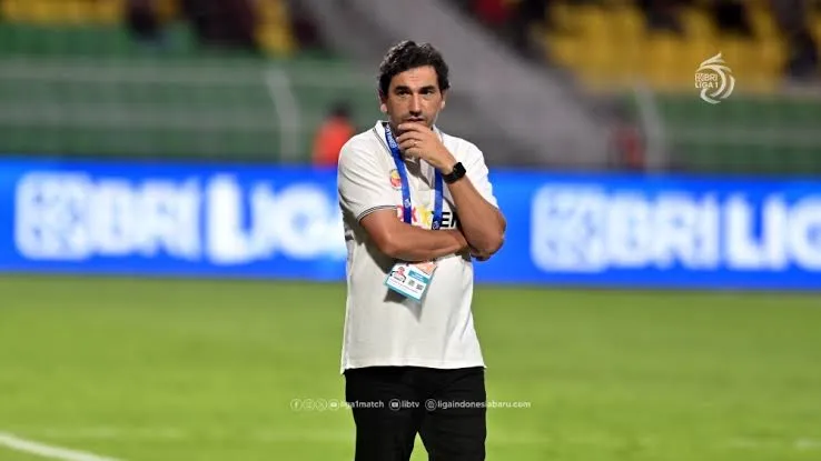 Eduardo Almeida Terancam Dipecat Jika Semen Padang FC Kalah dari Bali United