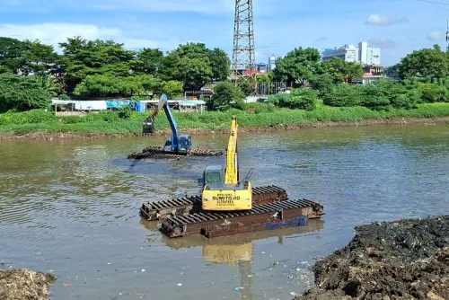 Pemprov Jakarta Percepat Pengerukan Kanal Banjir Barat untuk Kurangi Risiko Banjir
