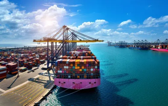 Tarif Global Trump Diterapkan, Perdagangan Singapura Stabil