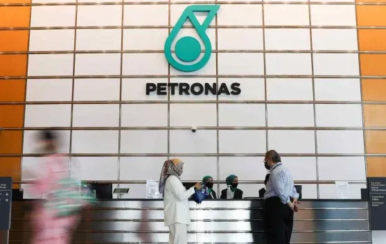 Laba Petronas Terus Menurun Tiga Tahun, Dividen Juga Ditekan