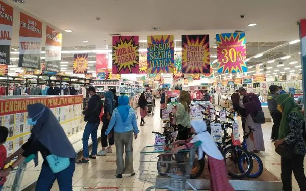 Kondisi Ritel Modern di Indonesia: Tinjauan dari Penutupan Giant