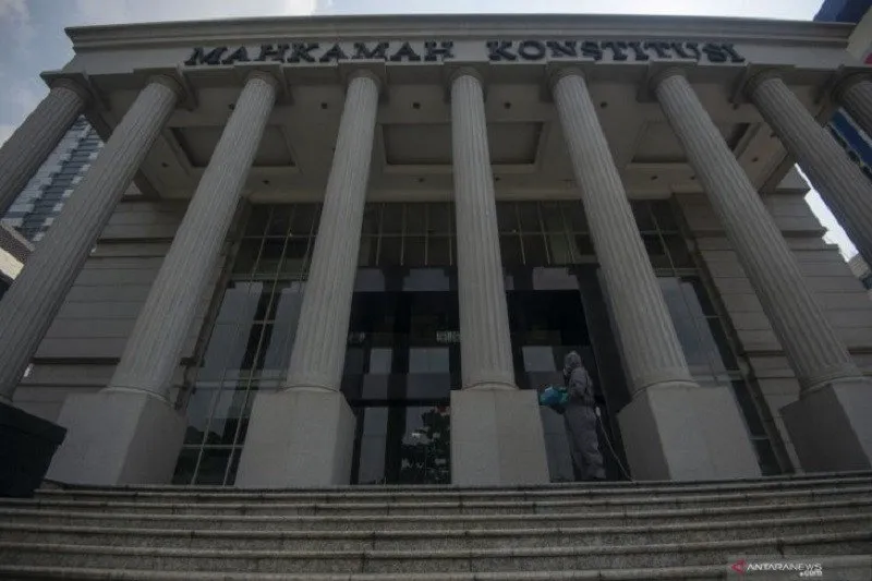Pakar Hukum Sebut Kepemimpinan Ketua MK Suhartoyo Ilegal