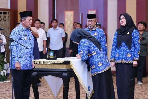 Gubernur Kepri Lantik Pejabat Baru untuk Tingkatkan Layanan Publik