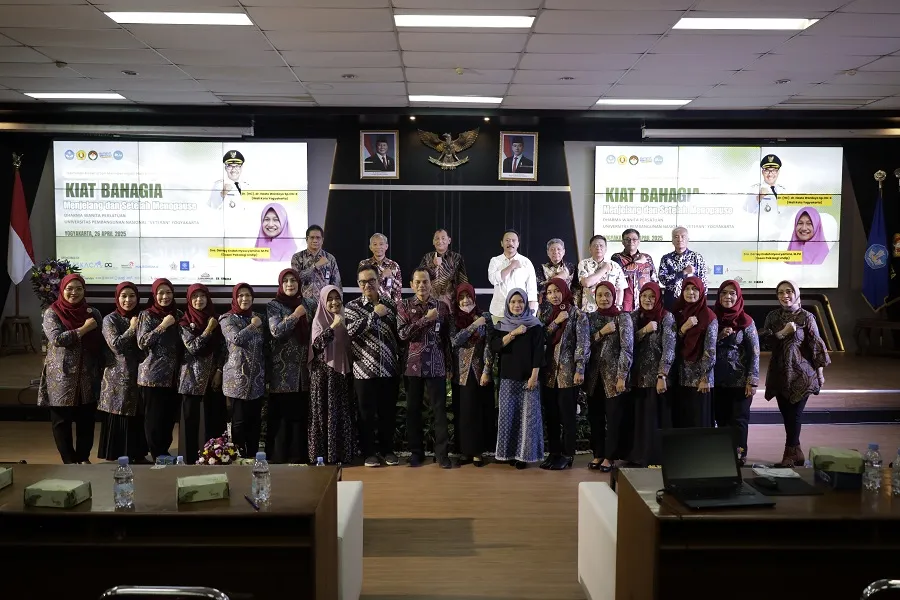 Seminar Kesehatan UPN Veteran Yogyakarta: Kiat Bahagia Menjelang dan Setelah Menopause