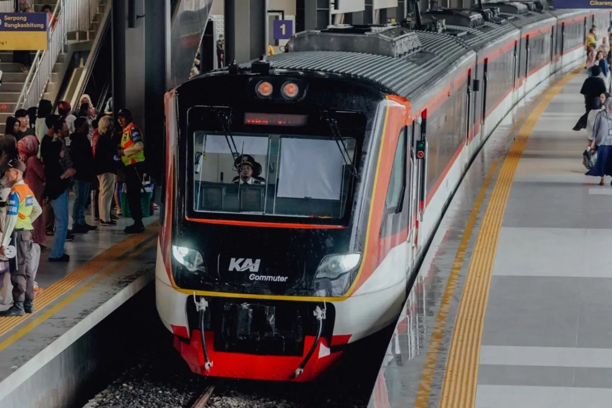 KAI Menutup Sementara Jalur KA Bandara Usai Insiden di Perlintasan