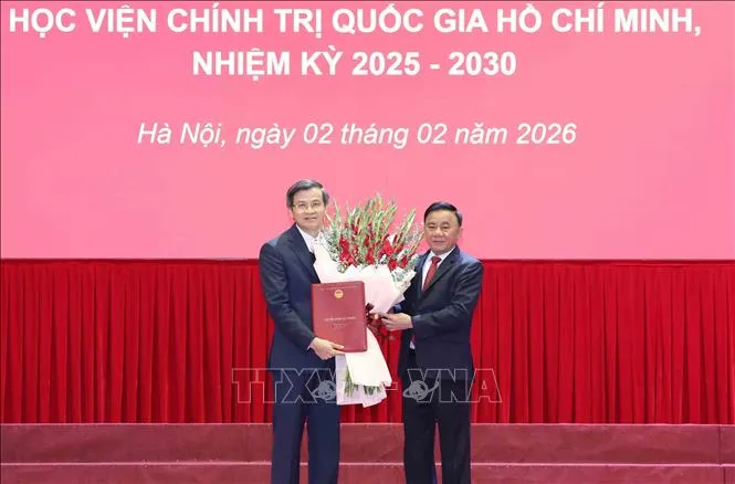 Doan Minh Huan Dilantik Sebagai Sekretaris Komite Partai Akademi Ilmu Politik Nasional Ho Chi Minh