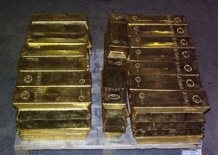 Harga Emas Kembali Melonjak di Atas USD5.000 di Tengah Ketegangan Geopolitik
