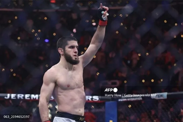 Islam Makhachev Siap Hadapi Tantangan di Kelas Welter UFC