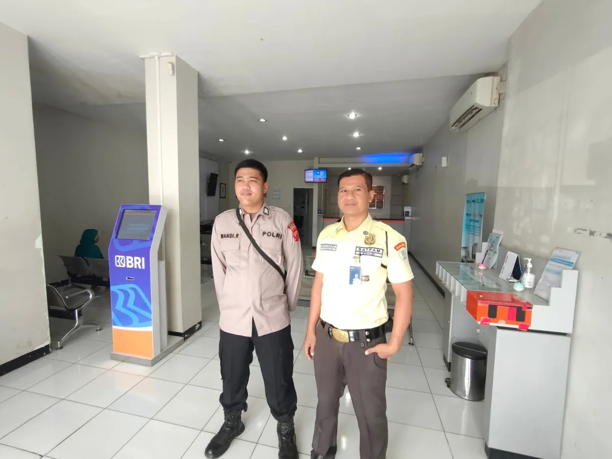 Polsek Leuwimunding Sosialisasikan Call Center 110 untuk Keamanan Perbankan