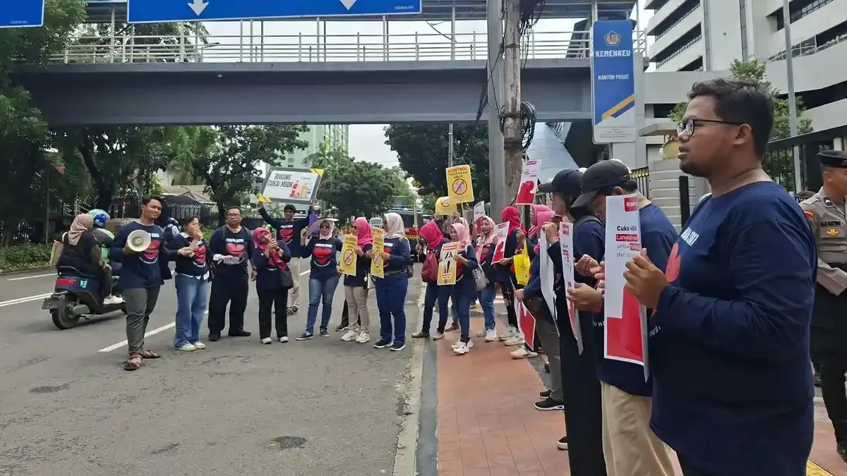 FAKTA Indonesia Desak Penerapan Cukai MBDK yang Tertunda Selama Lima Tahun