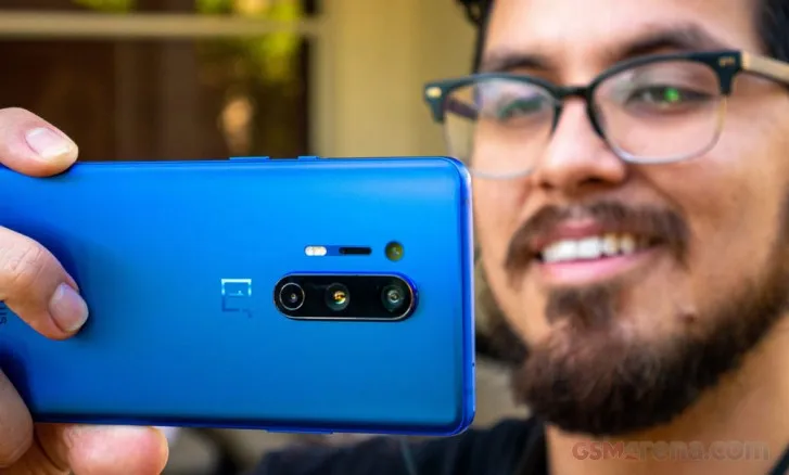 OnePlus Hentikan Fitur Kamera Tembus Pandang pada OnePlus 8 Pro di Cina