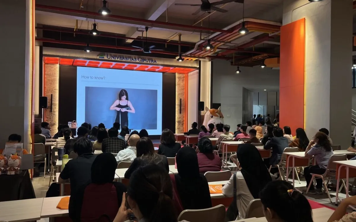 Universitas Ciputra Selenggarakan Workshop Fashion dan Makeup untuk Gen Z