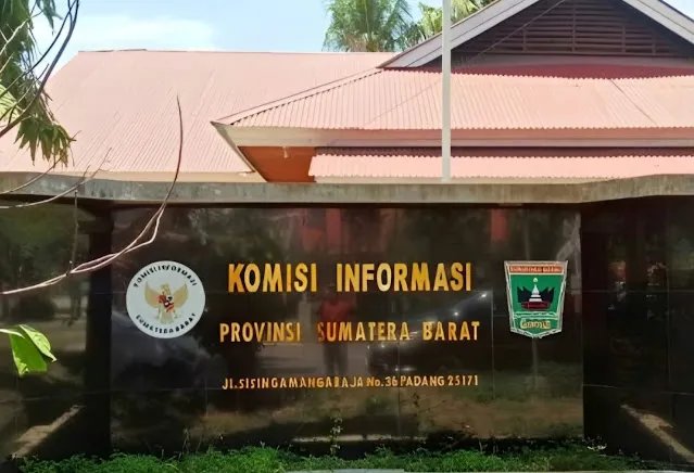 Sidang Perdana Sengketa Informasi Jurnalis Darlinsah vs Bank Nagari Digelar