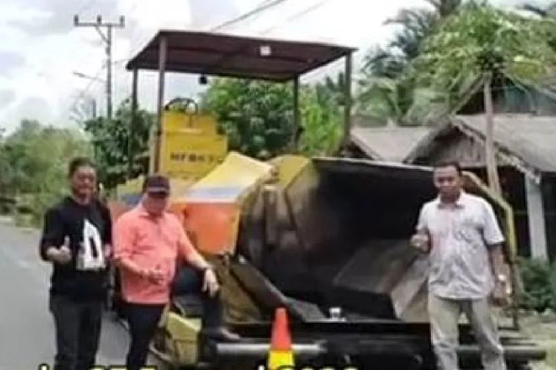 Bupati Kapuas Tinjau Kualitas Jalan Poros di Kecamatan Tamban Catur
