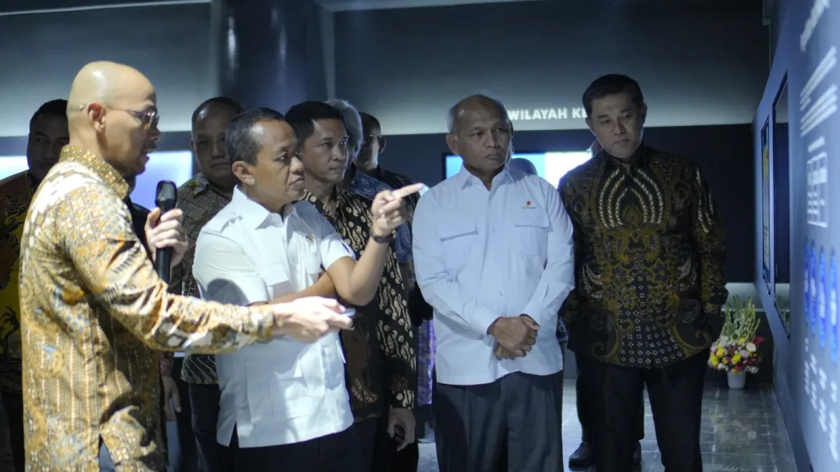 Menteri ESDM Resmikan Migas Corner ITS sebagai Pusat Edukasi Energi Berbasis Metaverse