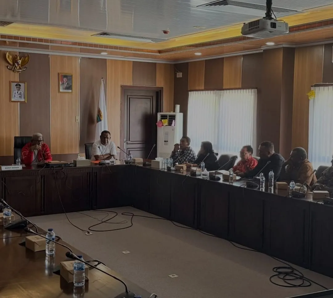 Pemkab Mimika Dengar Keluhan Eks Buruh PTFI dalam Upaya Kemanusiaan