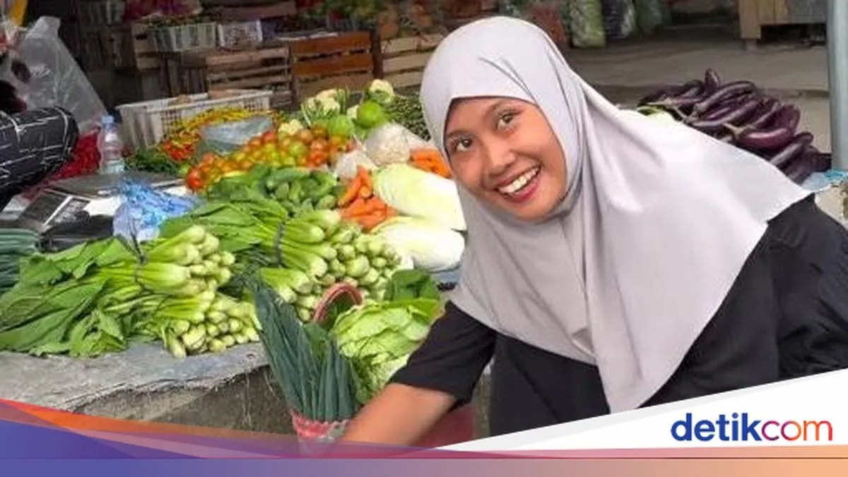 Ibu Rumah Tangga Viral Olah Sayur Sisa di Pasar Jadi Masakan Lezat