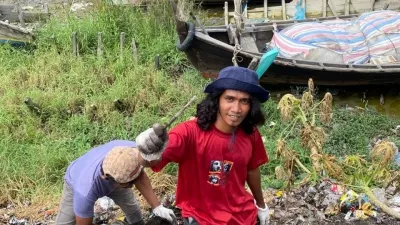 Relawan PRCLH Bersihkan Sungai Nagur, Angkut 1 Ton Sampah untuk Cegah Banjir