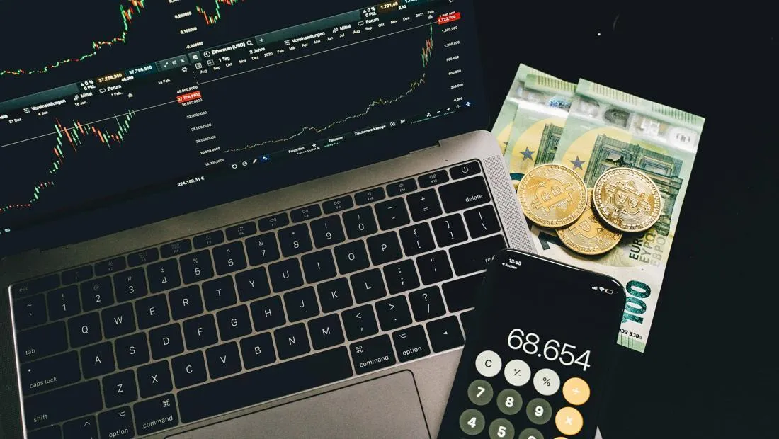 OJK Jatuhkan Sanksi Rp 5,35 Miliar untuk Influencer Saham akibat Manipulasi Pasar