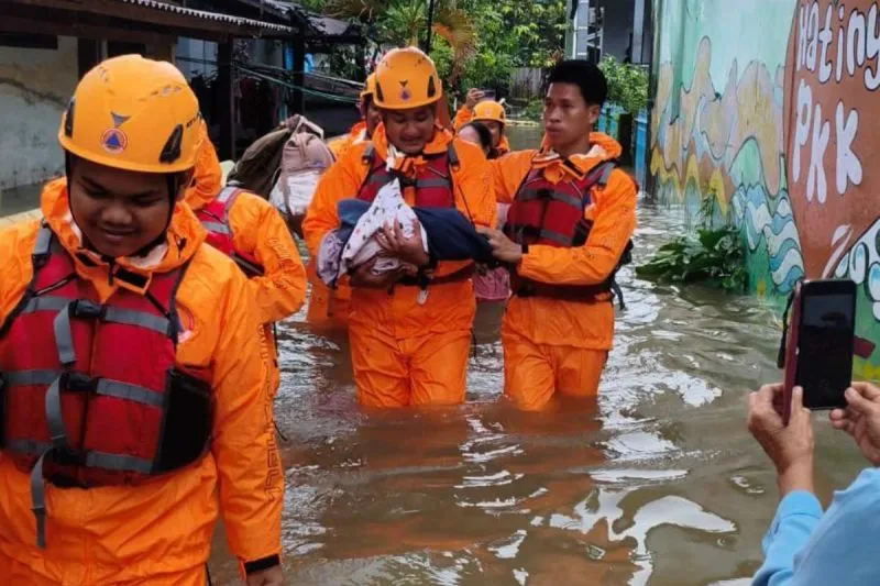 545 Warga Makassar Mengungsi Akibat Banjir