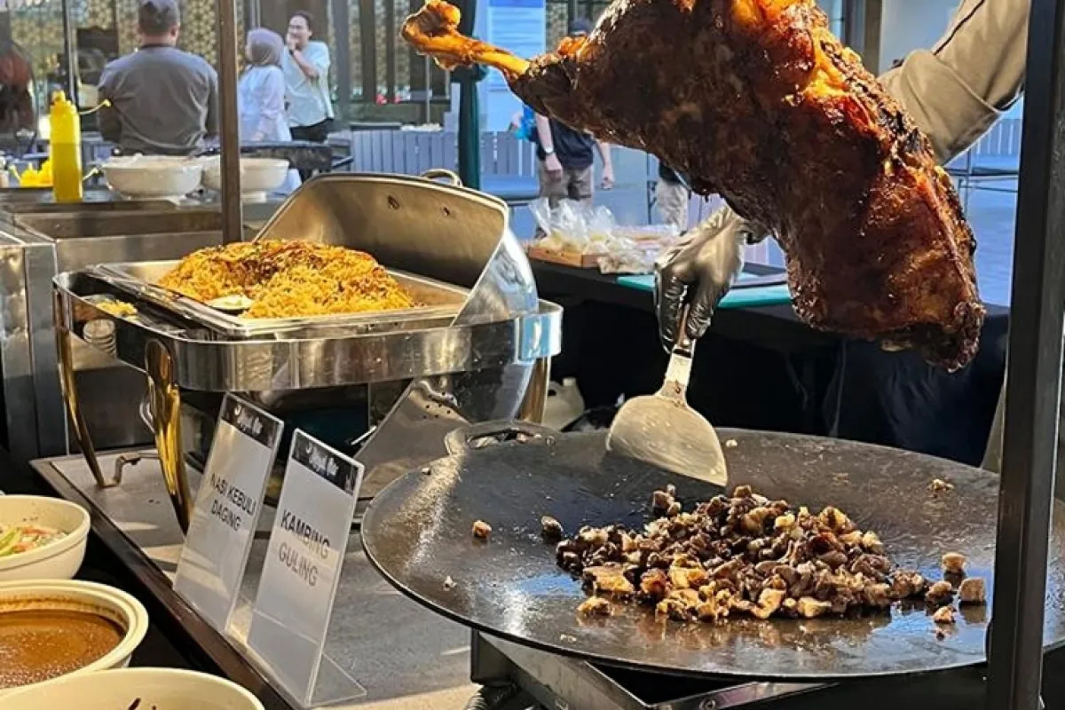 Royal Iftar Mewah di Mercure Padang: Perpaduan Kuliner Timur Tengah dan Minangkabau